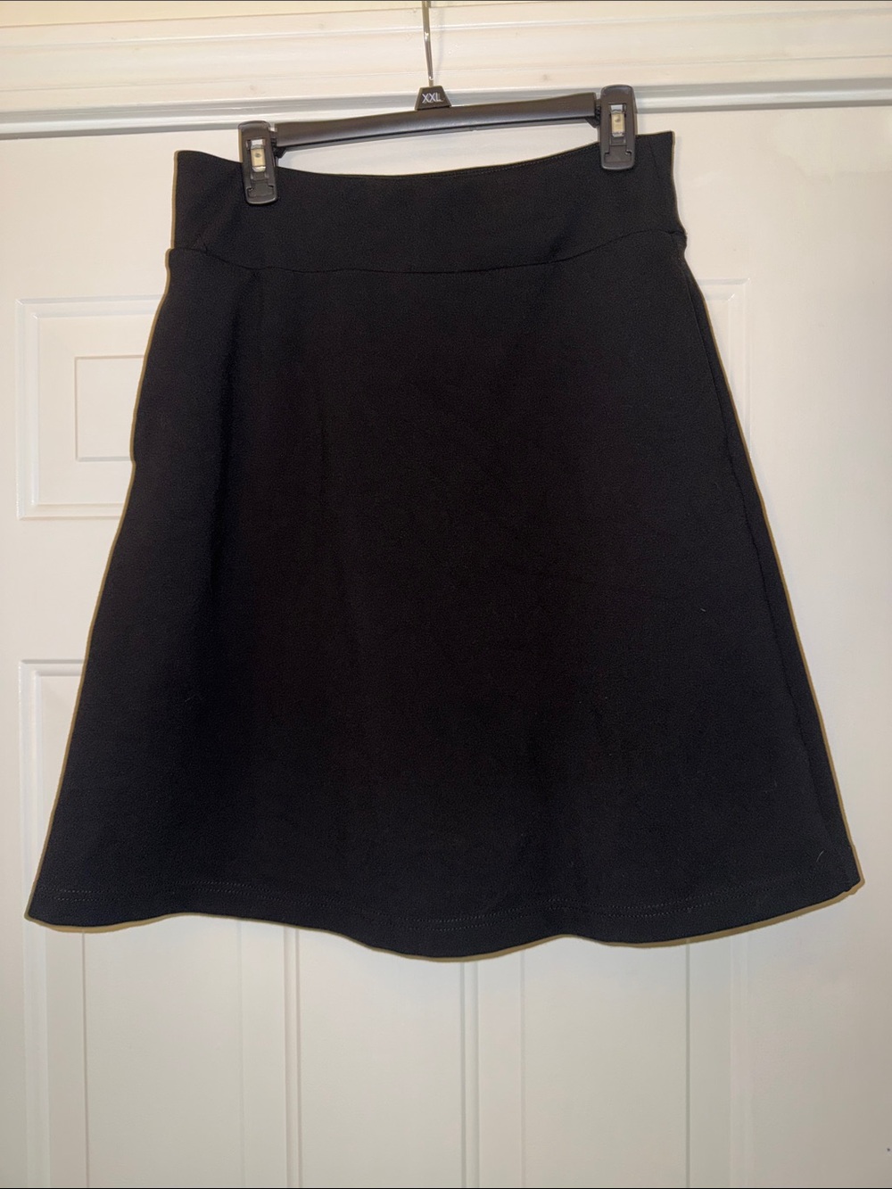 Betabrand Black A-Line Skort. Sz M
